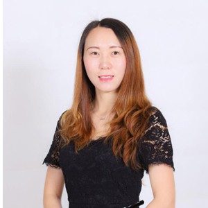 王莎娜  