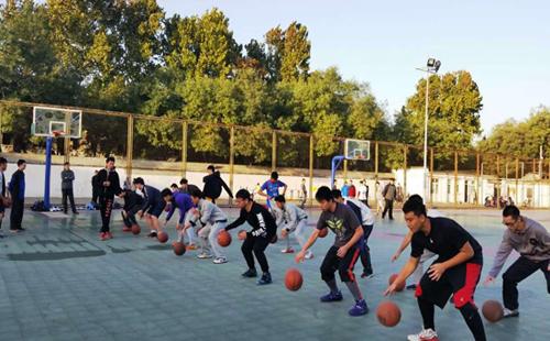 截止至1月7日，领科北京2019届毕业生收到来自剑桥(4份）、牛津（5份）、圣安德鲁斯、帝国理工（4份）、兰卡斯特、杜伦、英国伦敦大学学院，华威等高校的预录取共计110份。 