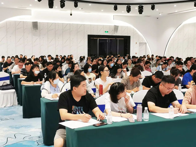 合肥世界外国语学校