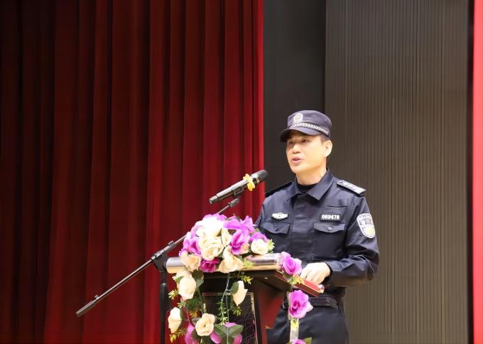 深圳华美外国语学校