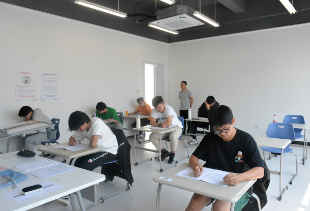 北京四中国际课程佳莲校区